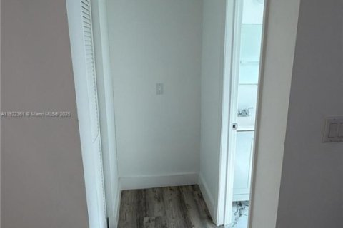 Apartamento en alquiler en Miami Beach, Florida № 2060007 - foto 6