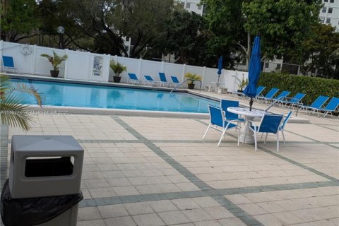 Condominio en venta en Pompano Beach, Florida, 2 dormitorios, 110.55 m2 № 1869992 - foto 21