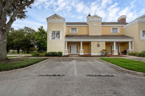 Купить кондоминиум в Киссимми, Флорида 5 комнат, 197.32м2, № 1907054 - фото 1
