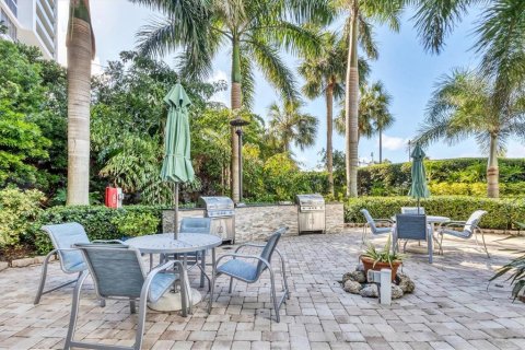 Condo in Sarasota, Florida, 2 bedrooms № 2395988 - photo 29