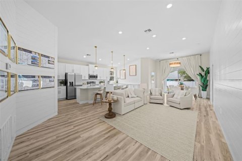 Villa ou maison à vendre à Palm Bay, Floride: 4 chambres, 181.35 m2 № 2312273 - photo 5