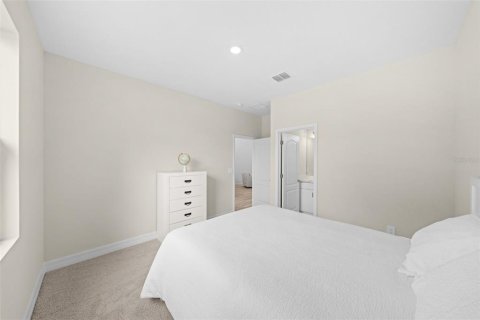 Villa ou maison à vendre à Palm Bay, Floride: 4 chambres, 181.35 m2 № 2312273 - photo 19
