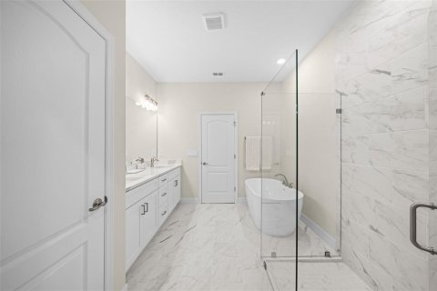 Villa ou maison à vendre à Palm Bay, Floride: 4 chambres, 181.35 m2 № 2312273 - photo 12