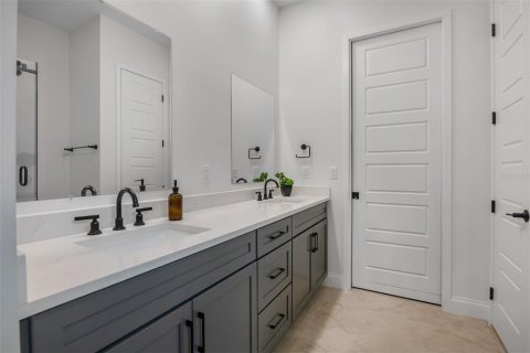 Casa en venta en Orlando, Florida, 4 dormitorios, 337.14 m2 № 2405792 - foto 25