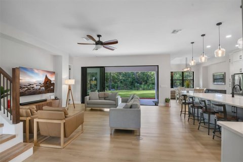 Casa en venta en Orlando, Florida, 4 dormitorios, 337.14 m2 № 2405792 - foto 8
