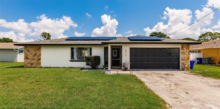 Casa en North Fort Myers, Florida 4 dormitorios, 151.24 m2 № 1816011