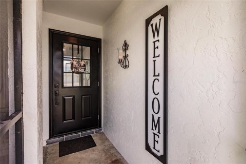 Casa en venta en North Fort Myers, Florida, 4 dormitorios, 151.24 m2 № 1816011 - foto 5