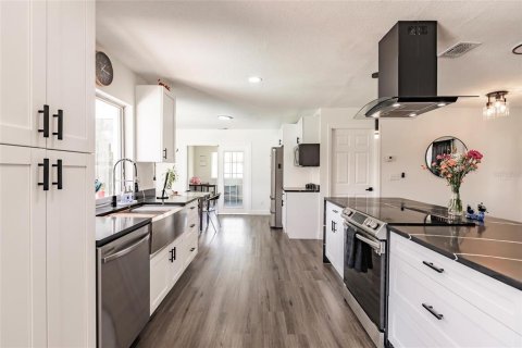 Casa en venta en North Fort Myers, Florida, 4 dormitorios, 151.24 m2 № 1816011 - foto 17
