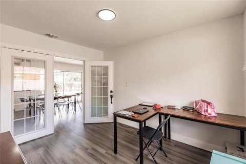 Casa en venta en North Fort Myers, Florida, 4 dormitorios, 151.24 m2 № 1816011 - foto 30