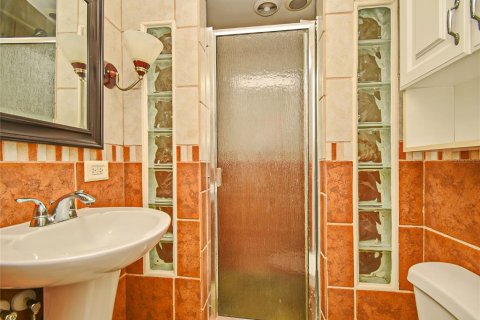 Купить виллу или дом в Дебари, Флорида 8 комнат, 164.99м2, № 1773751 - фото 14