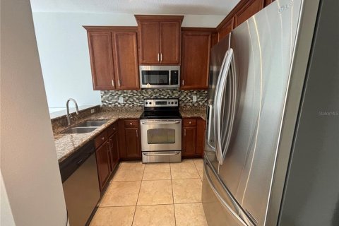 Touwnhouse à vendre à Tampa, Floride: 3 chambres, 140.38 m2 № 2285420 - photo 8