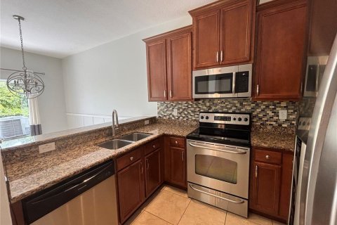 Touwnhouse à vendre à Tampa, Floride: 3 chambres, 140.38 m2 № 2285420 - photo 9