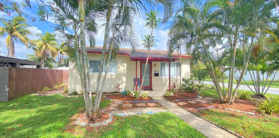 Propiedad comercial en Fort Lauderdale, Florida 161.84 m2 № 2078213