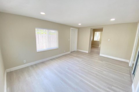 Propiedad comercial en venta en Fort Lauderdale, Florida, 161.84 m2 № 2078213 - foto 10