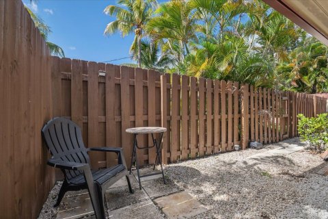 Propiedad comercial en venta en Fort Lauderdale, Florida, 161.84 m2 № 2078213 - foto 24