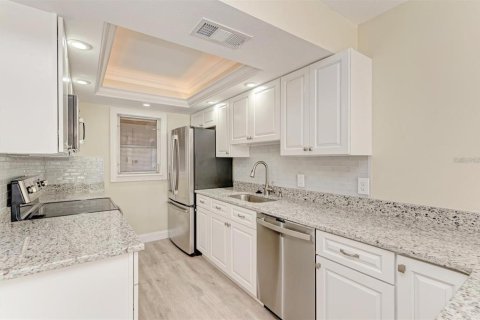 Condominio en venta en Sarasota, Florida, 1 dormitorio, 71.16 m2 № 2211914 - foto 8