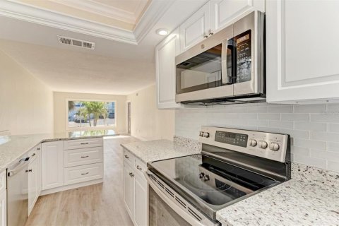 Condominio en venta en Sarasota, Florida, 1 dormitorio, 71.16 m2 № 2211914 - foto 10