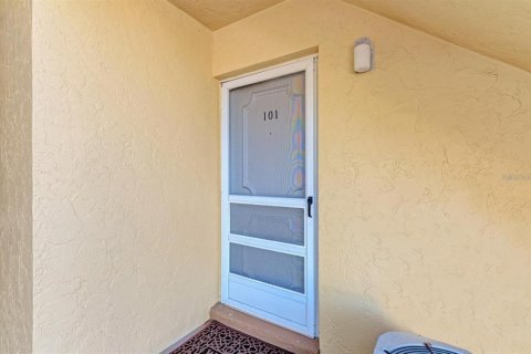 Condominio en venta en Sarasota, Florida, 1 dormitorio, 71.16 m2 № 2211914 - foto 2