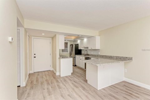 Condominio en venta en Sarasota, Florida, 1 dormitorio, 71.16 m2 № 2211914 - foto 3