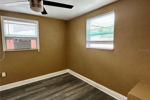 Casa en alquiler en Tampa, Florida, 3 dormitorios, 91.79 m2 № 2229375 - foto 6