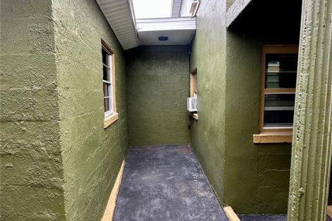 Casa en alquiler en Tampa, Florida, 3 dormitorios, 91.79 m2 № 2229375 - foto 19