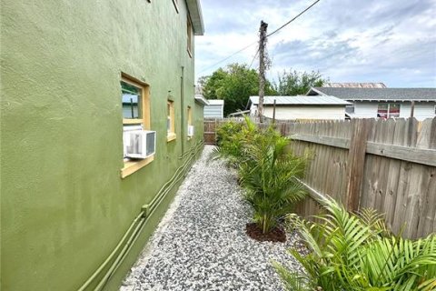 Casa en alquiler en Tampa, Florida, 3 dormitorios, 91.79 m2 № 2229375 - foto 22