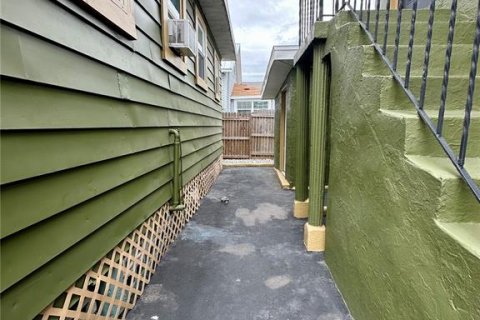 Casa en alquiler en Tampa, Florida, 3 dormitorios, 91.79 m2 № 2229375 - foto 18