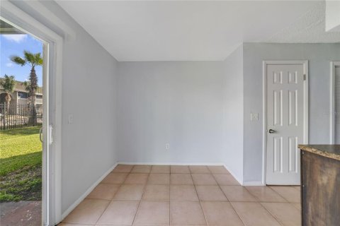 Condo in Orlando, Florida, 3 bedrooms  № 1521209 - photo 8