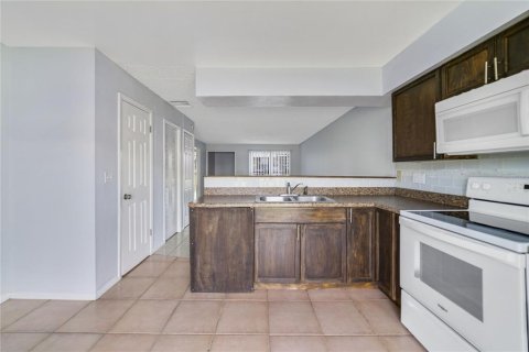 Condo in Orlando, Florida, 3 bedrooms  № 1521209 - photo 5