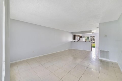 Condo in Orlando, Florida, 3 bedrooms  № 1521209 - photo 24