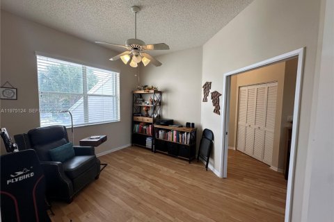 Condo in Pembroke Pines, Florida, 3 bedrooms  № 2041138 - photo 26