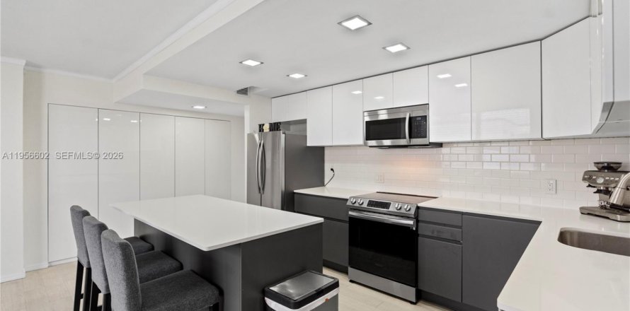 Condo in Aventura, Florida, 3 bedrooms  № 2010771