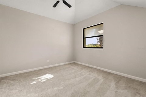 Villa ou maison à louer à Deltona, Floride: 4 chambres, 191.56 m2 № 2424357 - photo 21