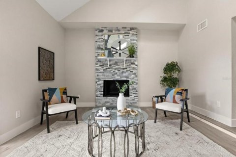 Villa ou maison à louer à Deltona, Floride: 4 chambres, 191.56 m2 № 2424357 - photo 5
