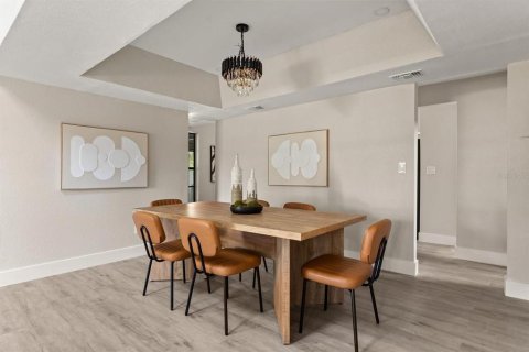 Villa ou maison à louer à Deltona, Floride: 4 chambres, 191.56 m2 № 2424357 - photo 10