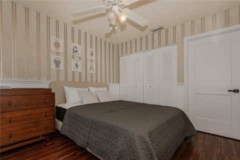 House in Coconut Creek, Florida 4 bedrooms, 204.01 sq.m. № 2066328 - photo 25