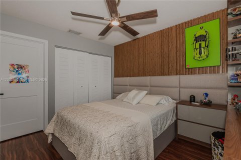 House in Coconut Creek, Florida 4 bedrooms, 204.01 sq.m. № 2066328 - photo 21