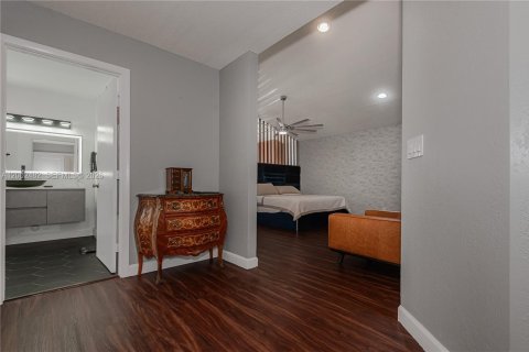 House in Coconut Creek, Florida 4 bedrooms, 204.01 sq.m. № 2066328 - photo 26