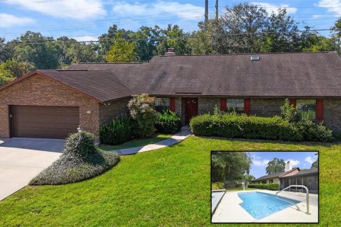 House in Ocala, Florida 3 bedrooms, 246.28 sq.m. № 2229491 - photo 29