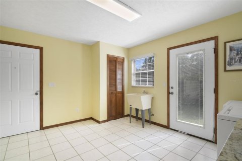 House in Ocala, Florida 3 bedrooms, 246.28 sq.m. № 2229491 - photo 22