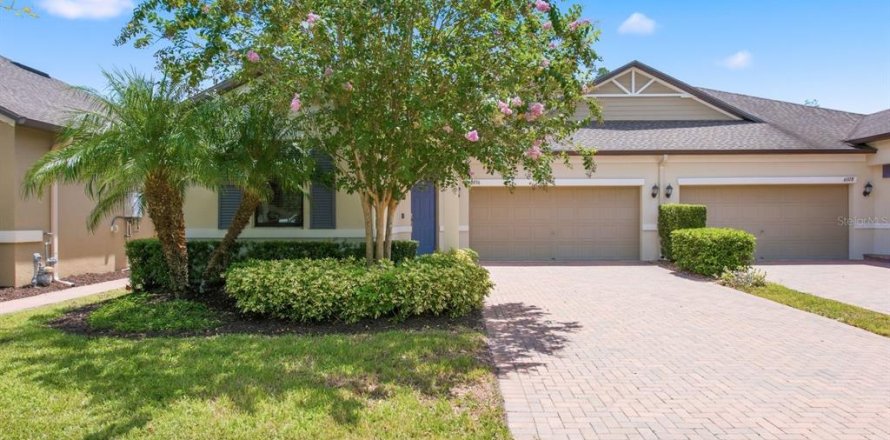 Villa ou maison à Land O' Lakes, Floride 3 chambres, 181.16 m2 № 2313011