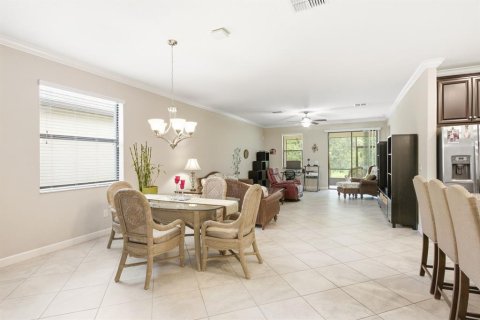 Villa ou maison à vendre à Land O' Lakes, Floride: 3 chambres, 181.16 m2 № 2313011 - photo 14