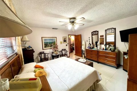 Купить виллу или дом в Майами, Флорида 5 спален, 235.88м2, № 2086135 - фото 25