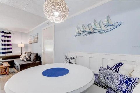 Apartamento en alquiler en New Port Richey, Florida, 2 dormitorios, 88.44 m2 № 1919099 - foto 7