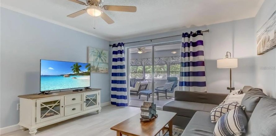 Apartamento en New Port Richey, Florida 2 dormitorios, 88.44 m2 № 1919099