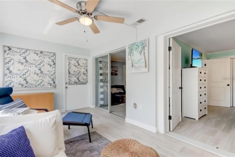 Apartamento en alquiler en New Port Richey, Florida, 2 dormitorios, 88.44 m2 № 1919099 - foto 20