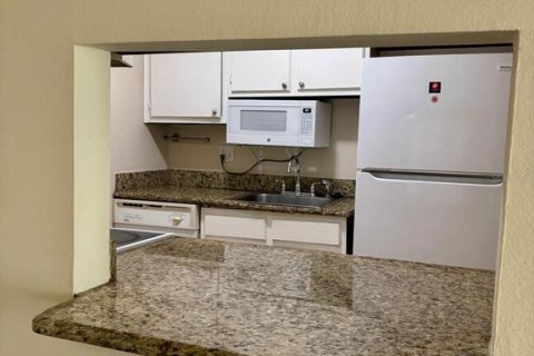 Condominio en alquiler en Orlando, Florida, 1 dormitorio, 60.85 m2 № 1913650 - foto 11