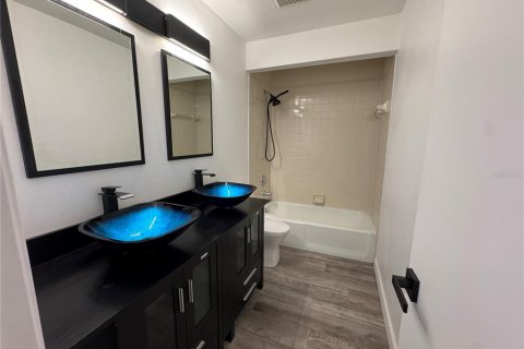 Casa en venta en Sarasota, Florida, 3 dormitorios, 138.89 m2 № 2152107 - foto 14