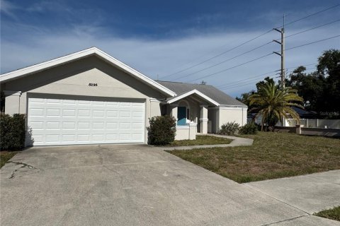 Casa en venta en Sarasota, Florida, 3 dormitorios, 138.89 m2 № 2152107 - foto 2