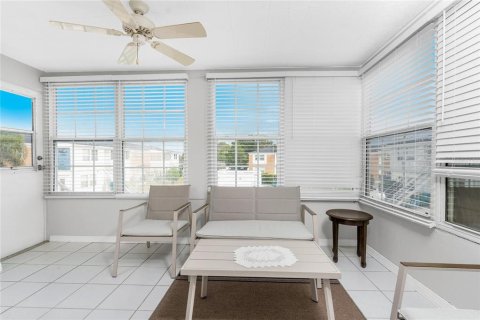 Copropriété à vendre à Port Charlotte, Floride: 2 chambres, 85.38 m2 № 2389227 - photo 13